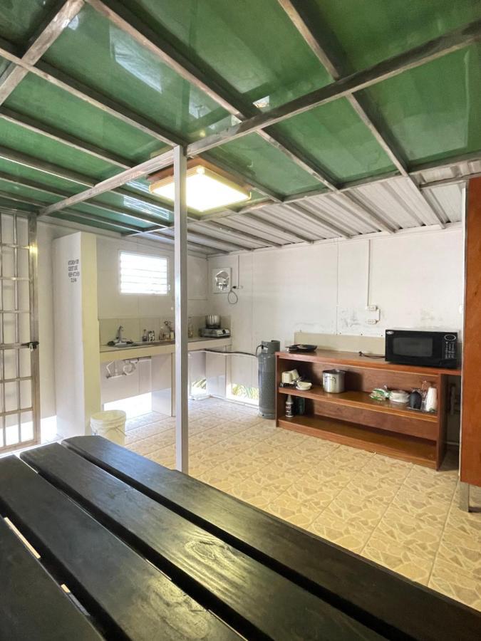 Caye Caulker Beach Hotel المظهر الخارجي الصورة